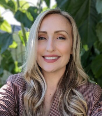 woman with blonde hair